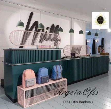 1774 Sekreter Bankosu